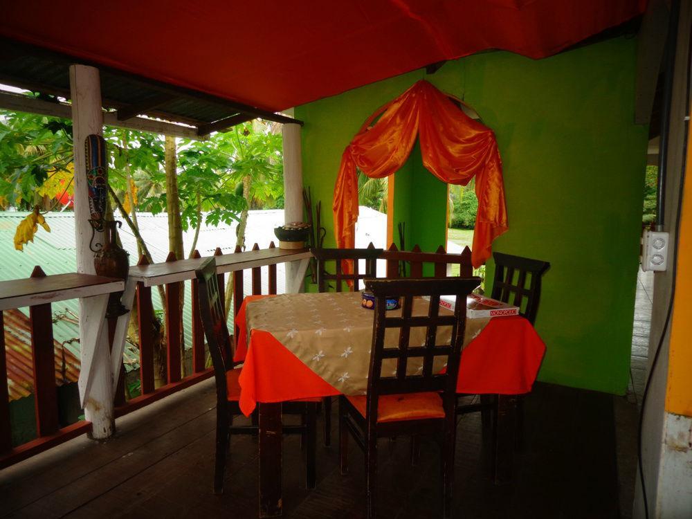 Cabinas Tortuguero Natural 外观 照片
