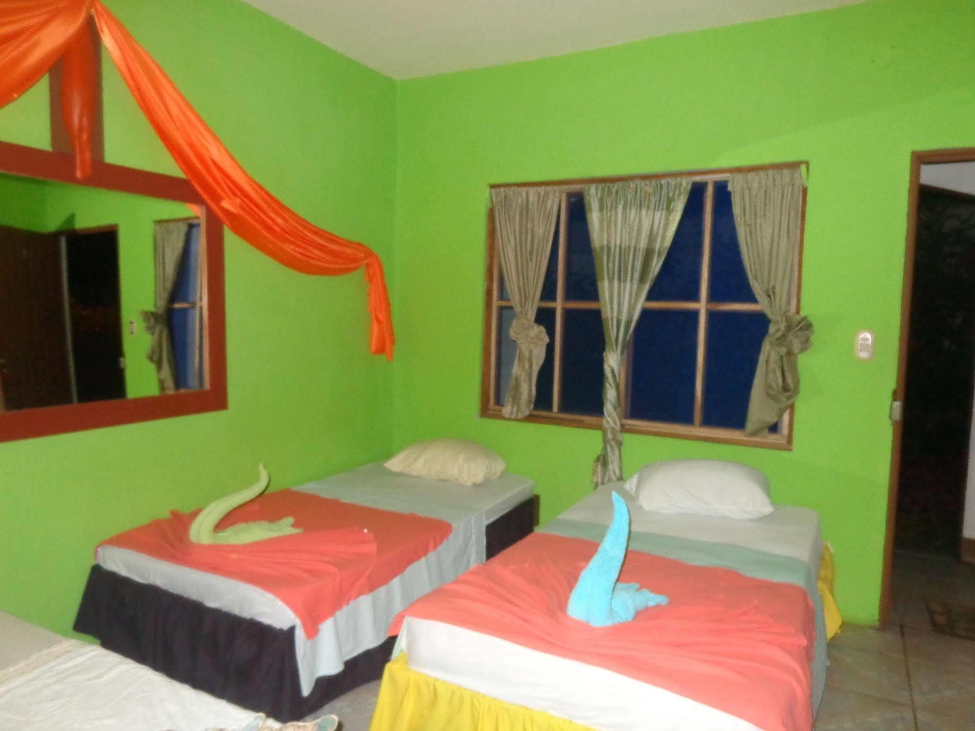 Cabinas Tortuguero Natural 外观 照片
